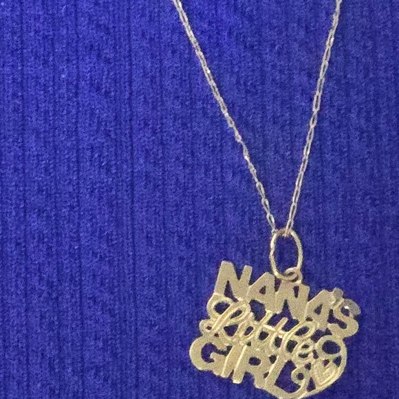 New never worn gold necklace